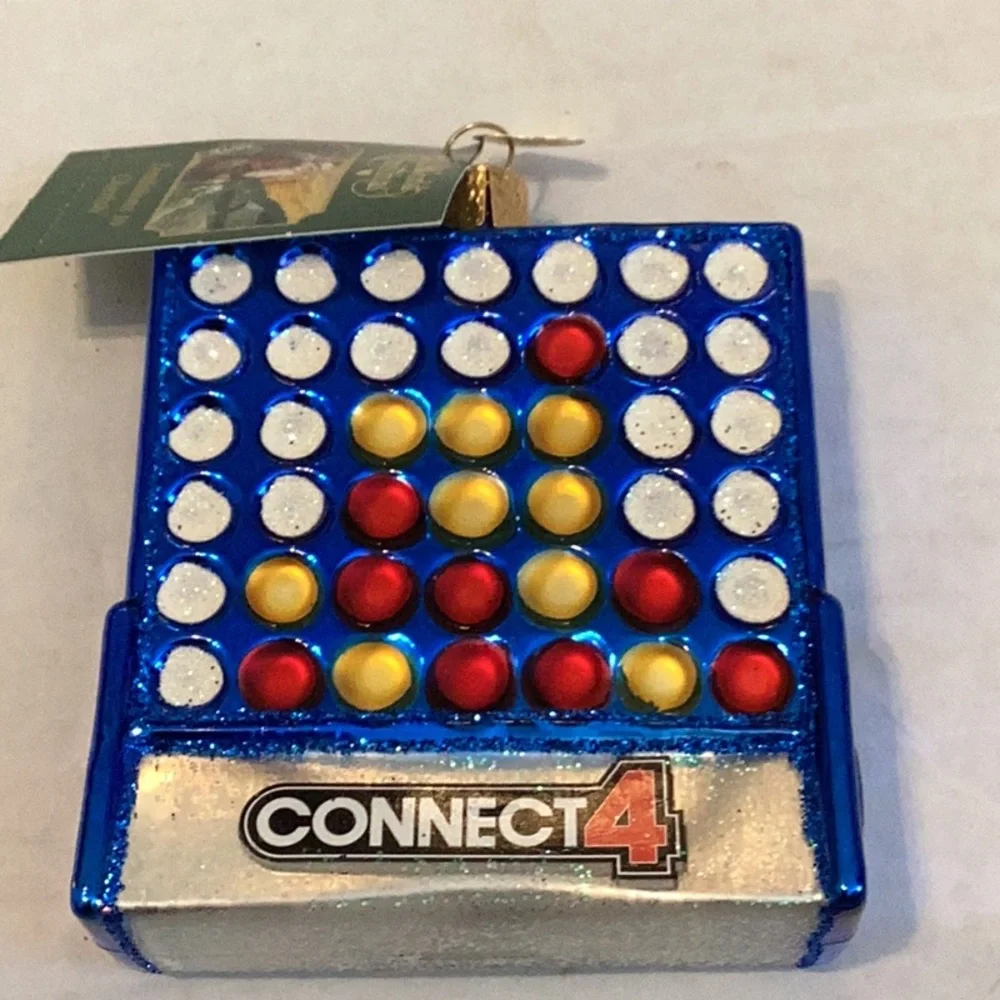 Old World Christmas ‘Connect4’ Game Glass Ornament New With Tags Never Displayed
